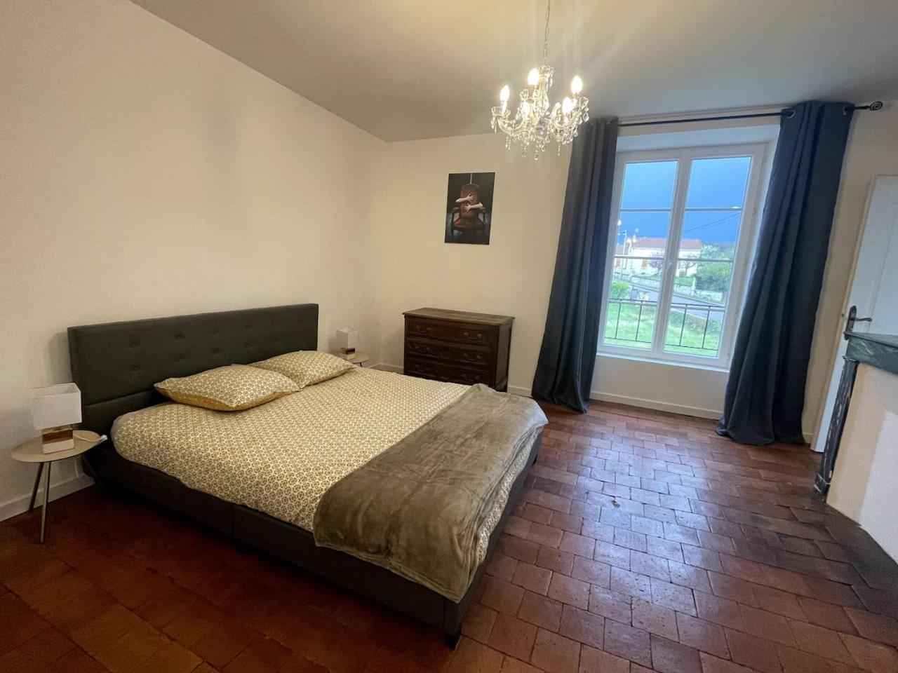 Gite Les Minimes II Avallon Exterior foto